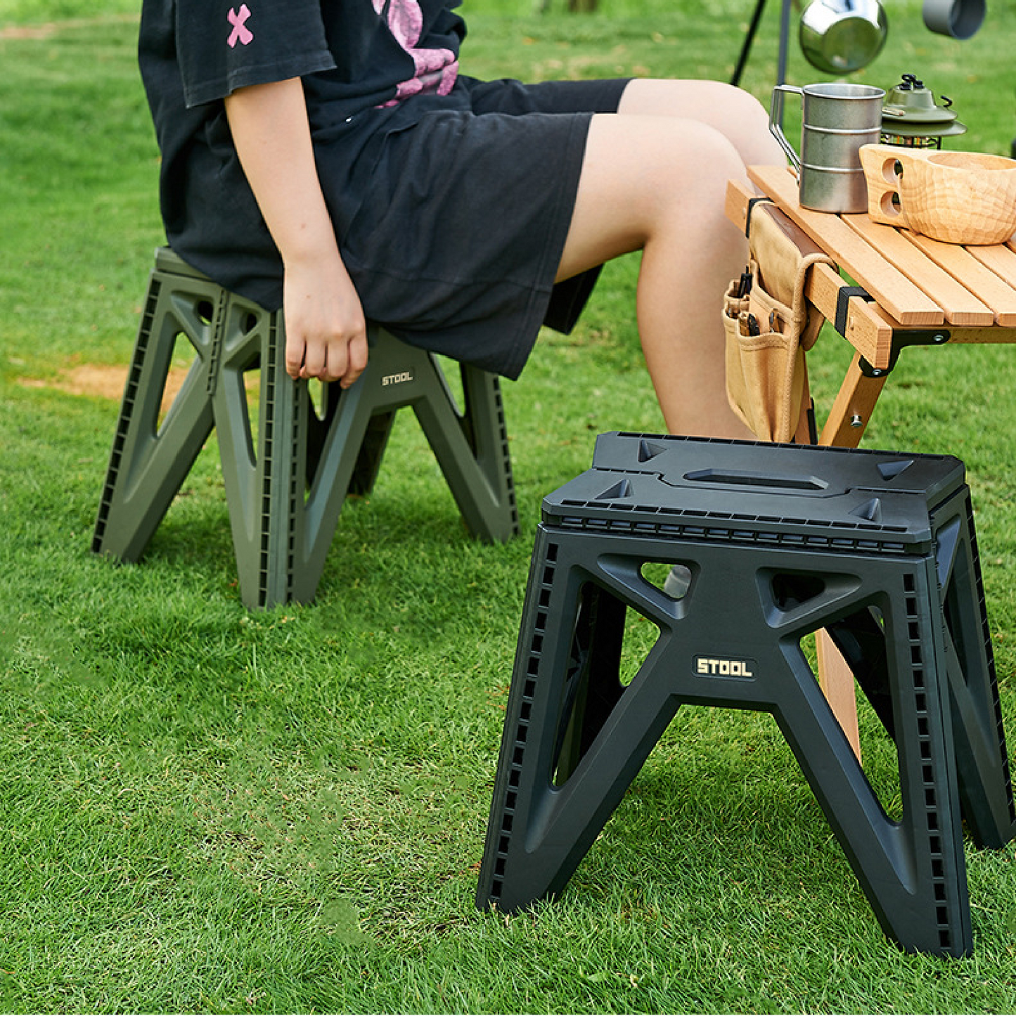 Outdoor Camping Portable Plastic Stool - Collapsible Step Stool with Handle