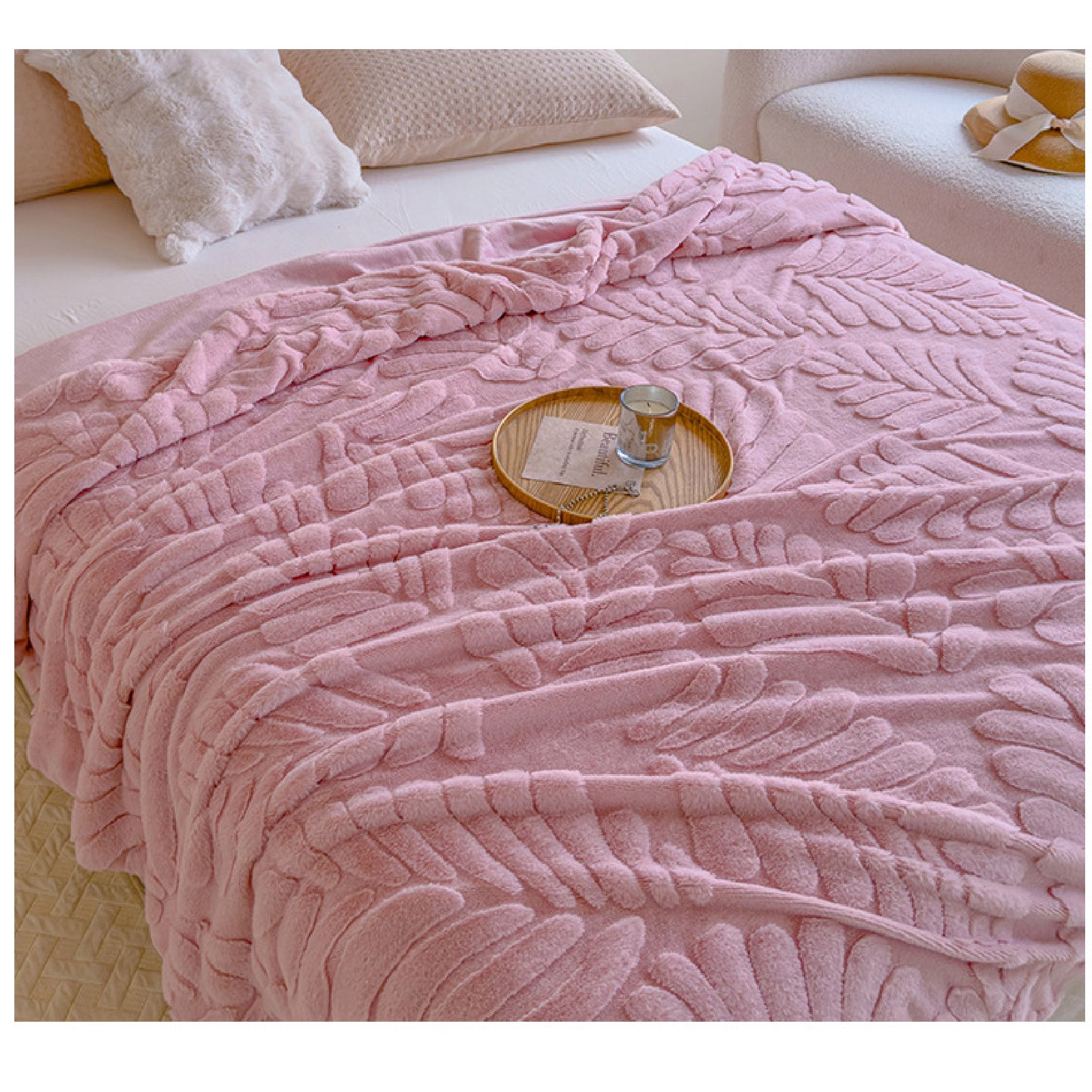 New Rabbit Fur - Banana leaf Design - Double Layer Thickened Rabbit Fur Blanket Throw - High Weight Blanket Comfortable and Warm - 200 x 230cm